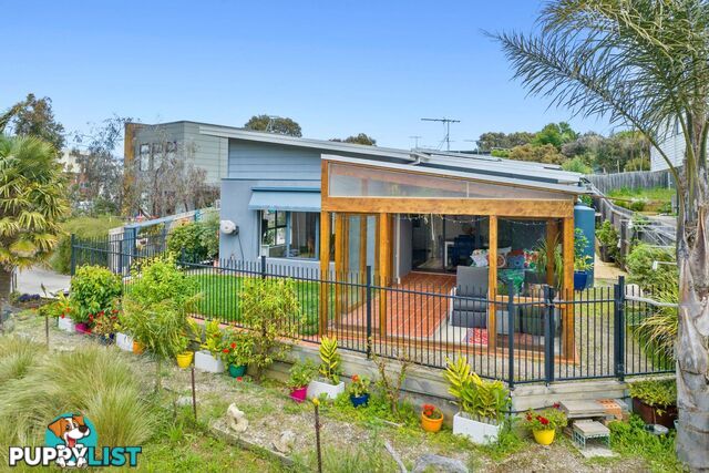 1 7 Saltbush pl Torquay VIC 3228