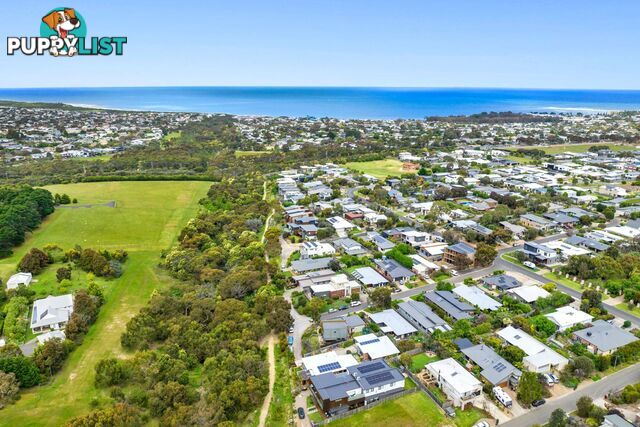 1 7 Saltbush pl Torquay VIC 3228