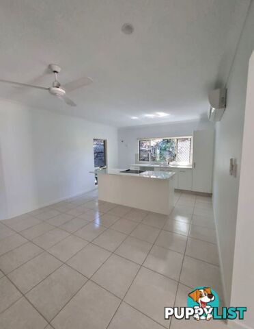 7a Savaii close Palm Cove QLD 4879