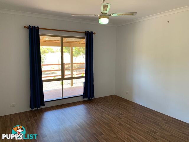 257 Giles Road Moonyoonooka WA 6532