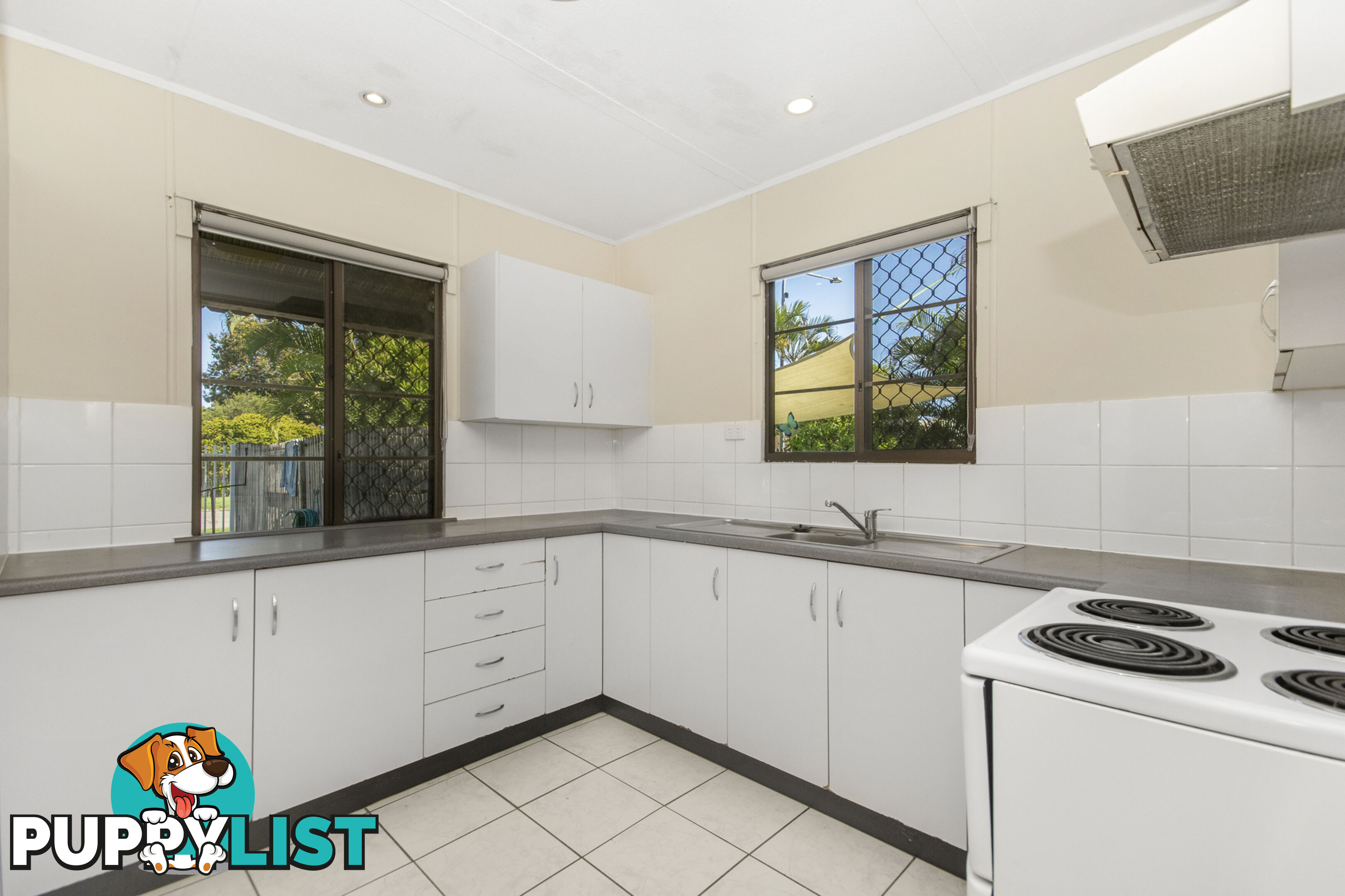 6 Emerald St Kirwan QLD 4817