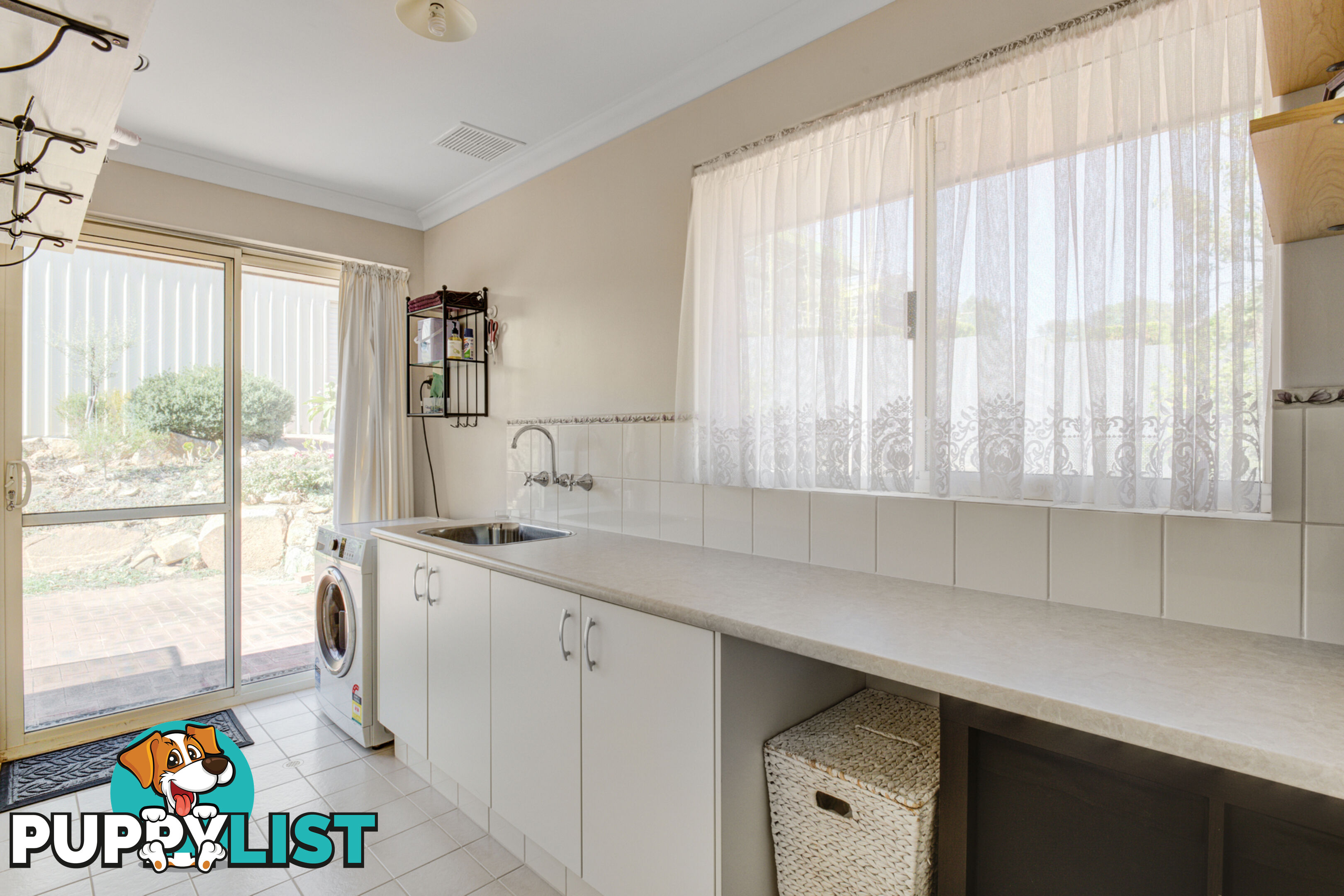 220 Viveash Road SWAN VIEW WA 6056