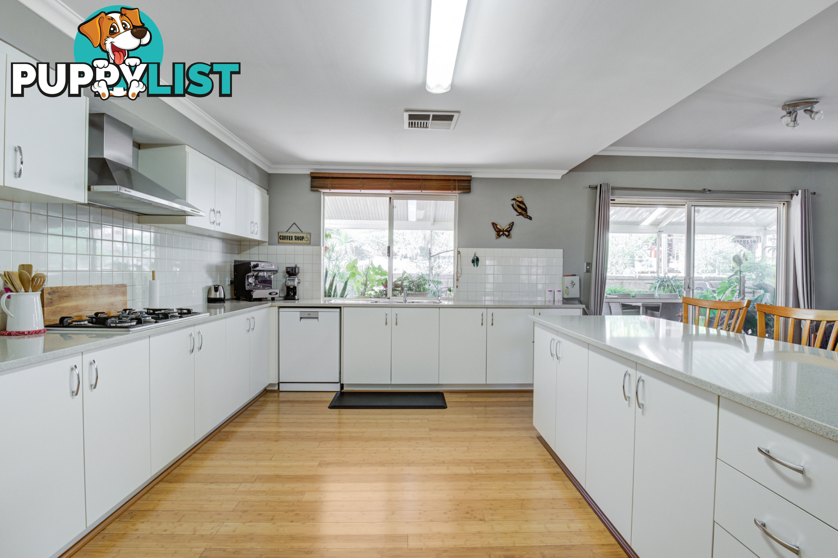 220 Viveash Road SWAN VIEW WA 6056