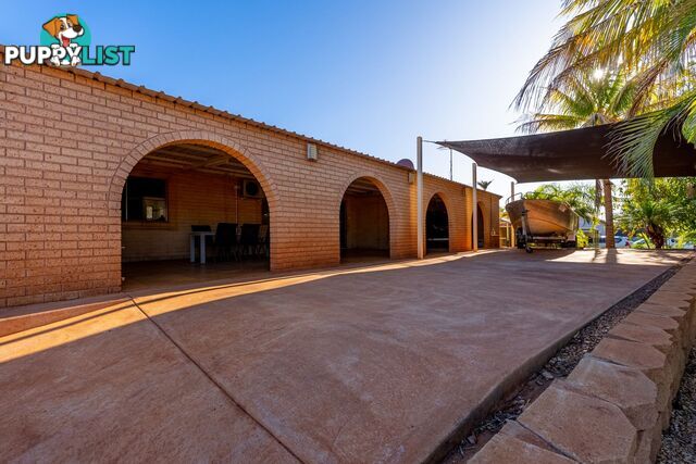 1 Giles Crescent DAMPIER WA 6713