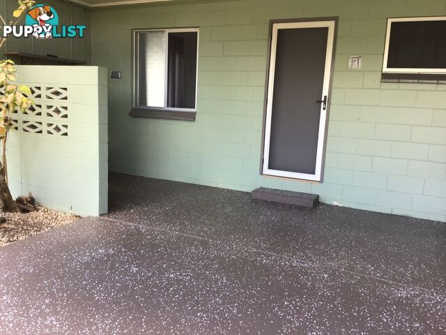 DUPLEX 1 & 2 32 Mahogany St MANOORA QLD 4870