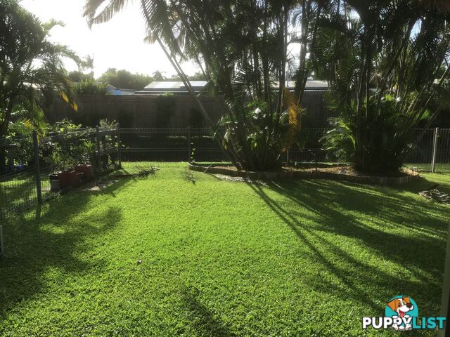 DUPLEX 1 & 2 32 Mahogany St MANOORA QLD 4870