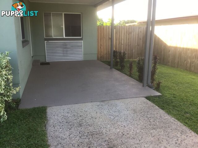 DUPLEX 1 & 2 32 Mahogany St MANOORA QLD 4870