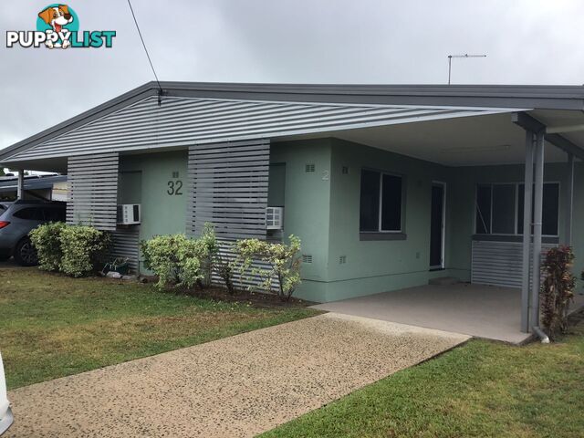 DUPLEX 1 & 2 32 Mahogany St MANOORA QLD 4870