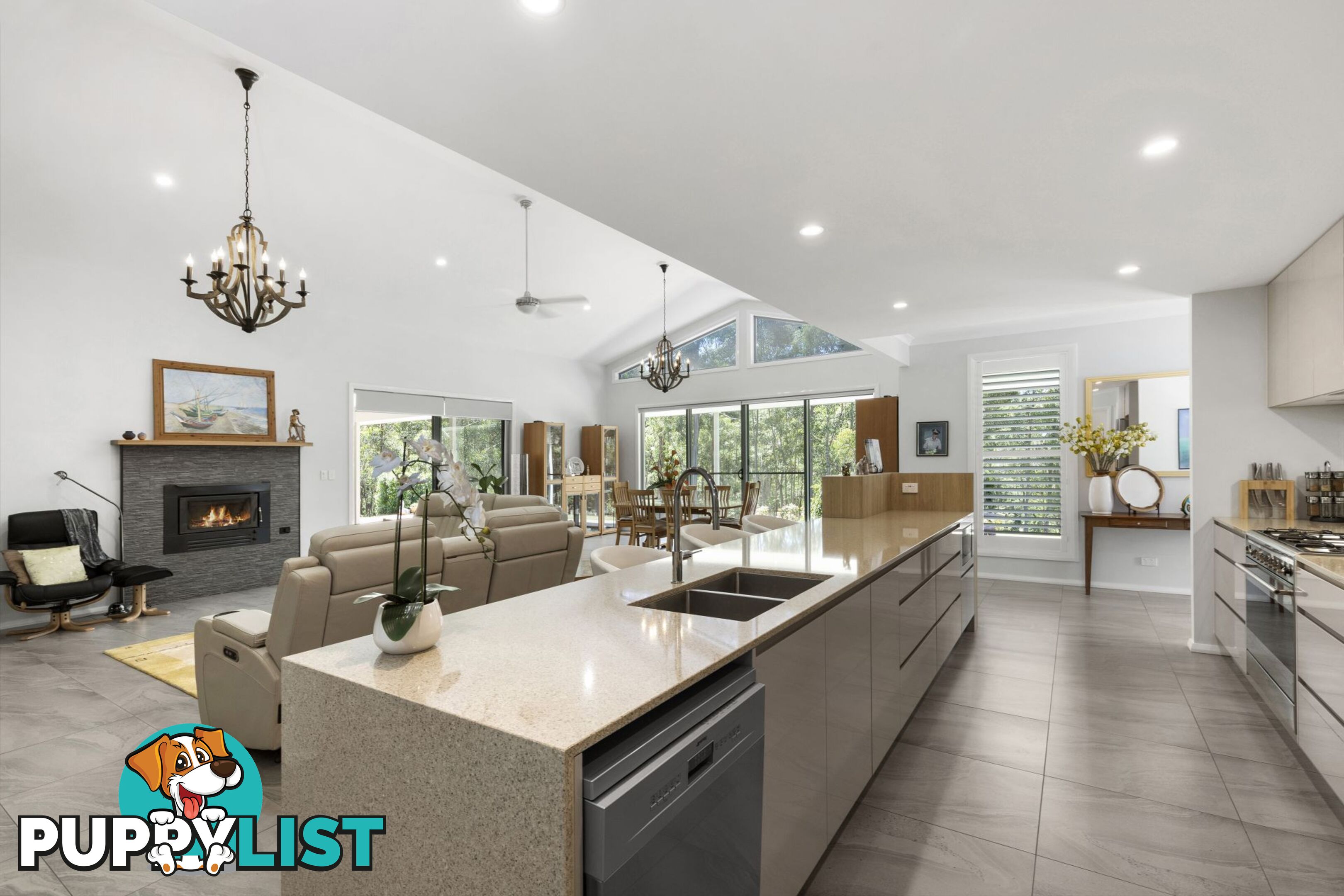 8 Woodlot Place BATEHAVEN NSW 2536