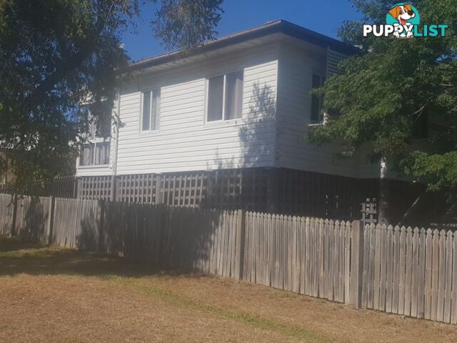 19 Eton St WEST ROCKHAMPTON QLD 4700