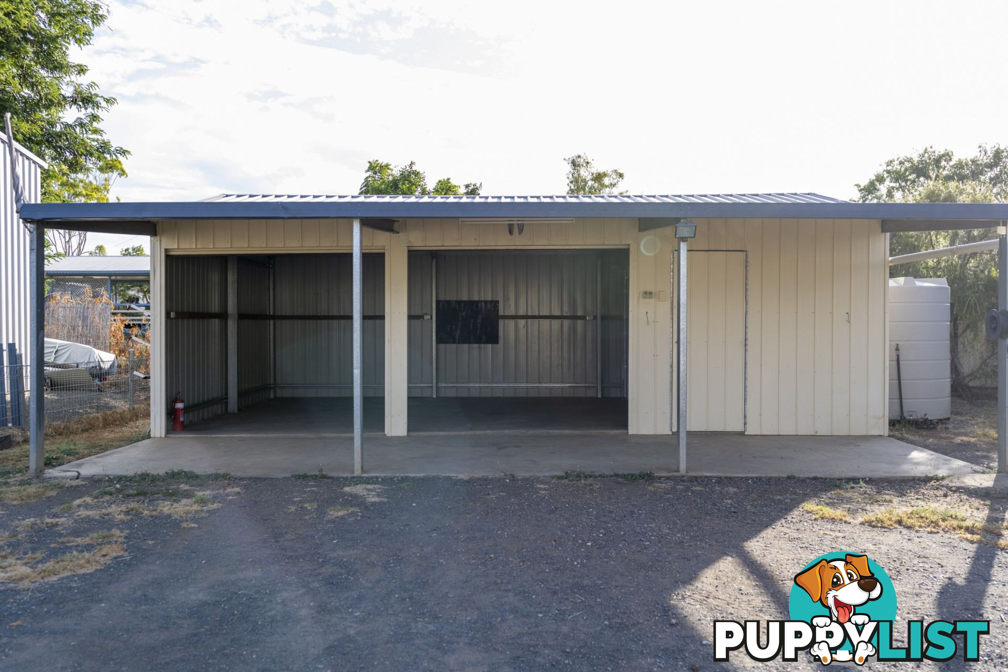 10 Bailey Street Capella QLD 4723