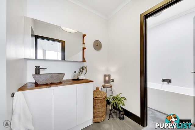 1A 3 Wardens Walk Coburg VIC 3058