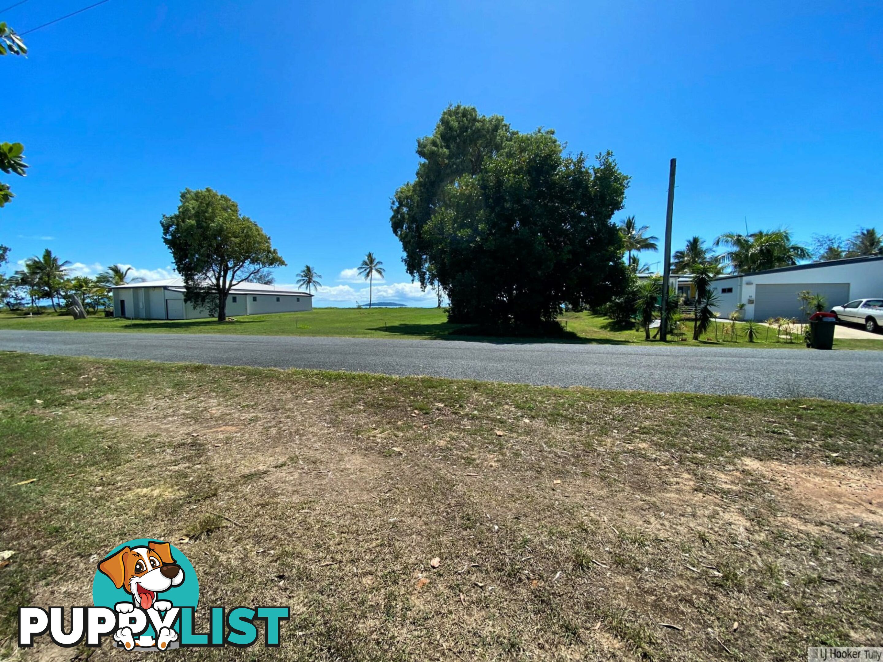 11 Taylor Street TULLY HEADS QLD 4854