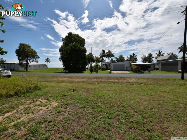 11 Taylor Street TULLY HEADS QLD 4854