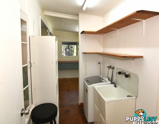 19 Hyatt Street TULLY QLD 4854