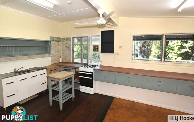 19 Hyatt Street TULLY QLD 4854