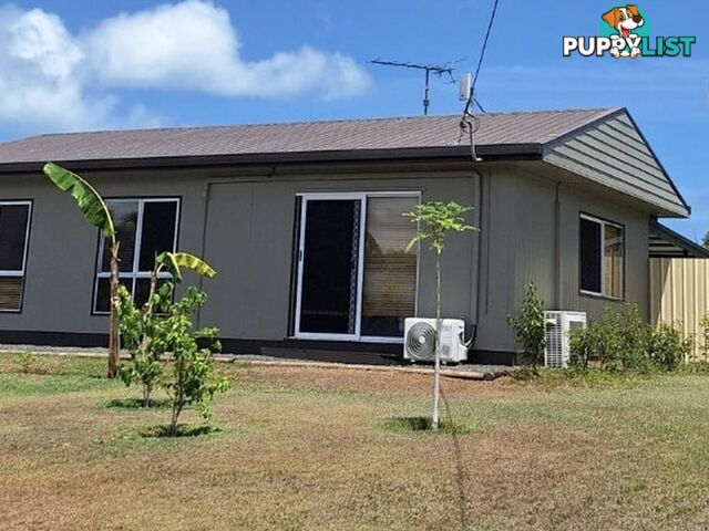 8 Casuarina Street TULLY HEADS QLD 4854