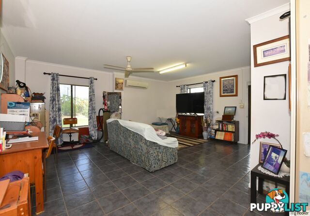 560 Rockingham road ROCKINGHAM QLD 4854