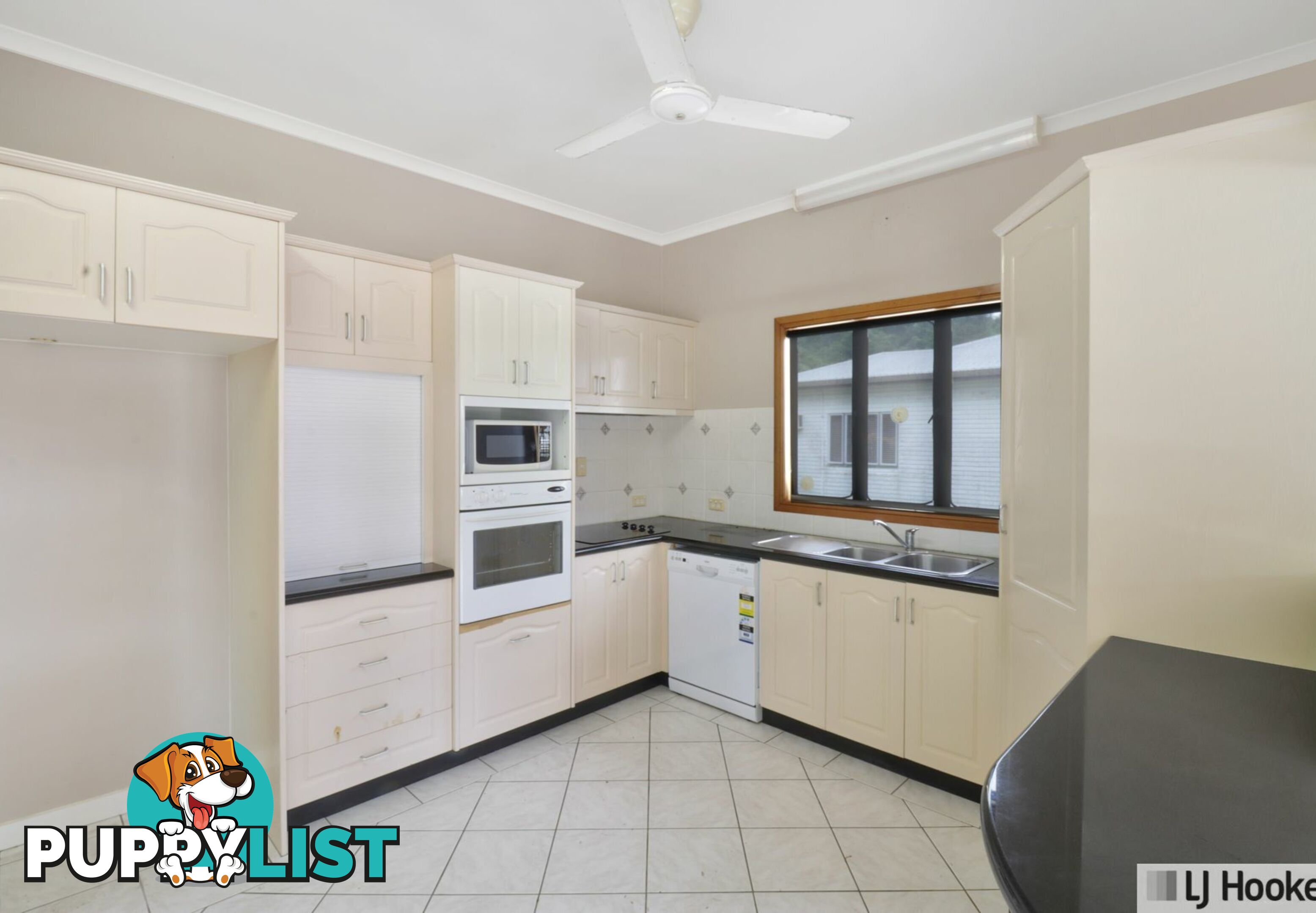 11 Geddes Street TULLY QLD 4854