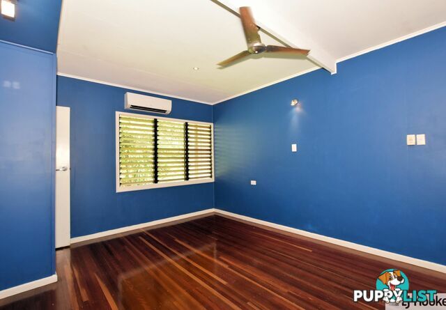 10 Briggs Street TULLY QLD 4854