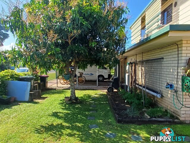 66 Taylor street TULLY HEADS QLD 4854