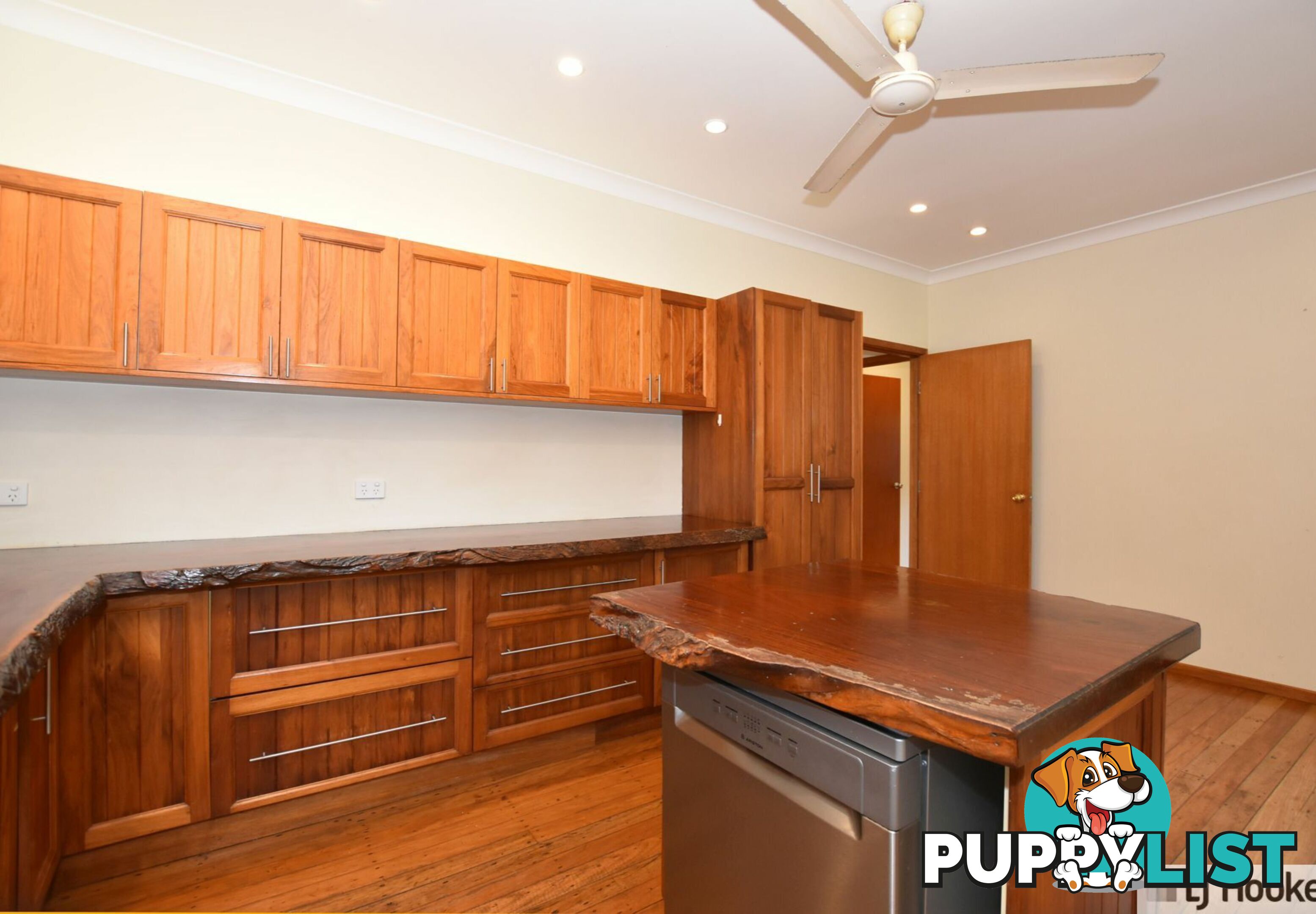34 Cook St TULLY QLD 4854