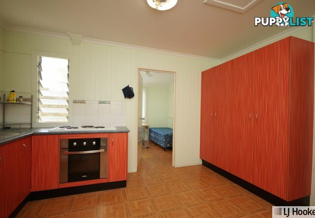20 Black St TULLY QLD 4854