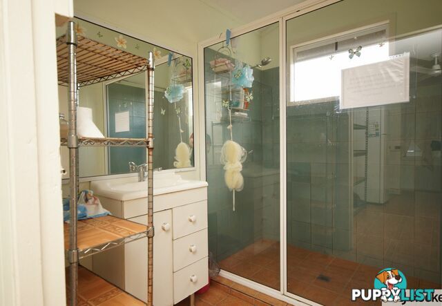 20 Black St TULLY QLD 4854