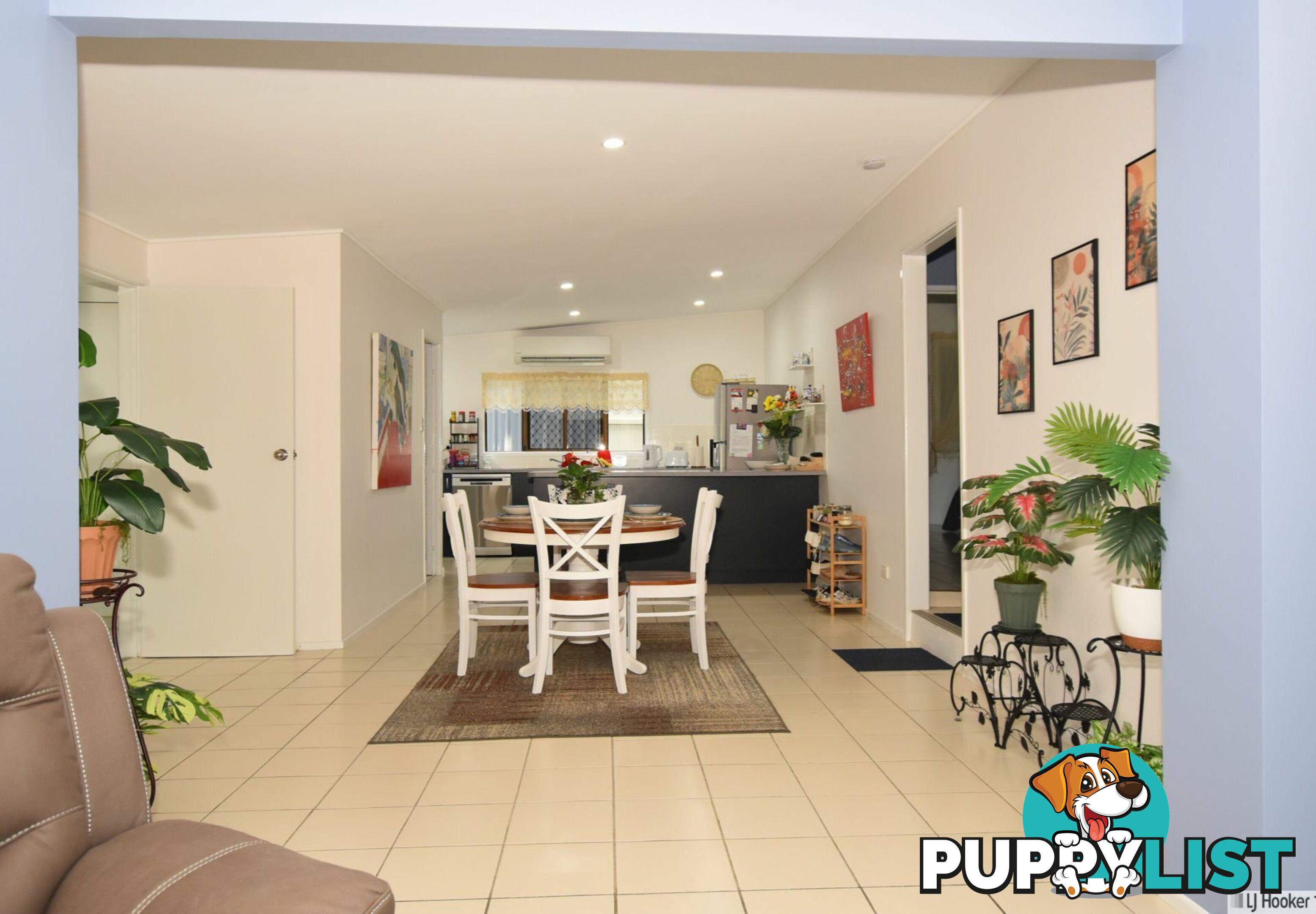 12 George Street FLYING FISH POINT QLD 4860