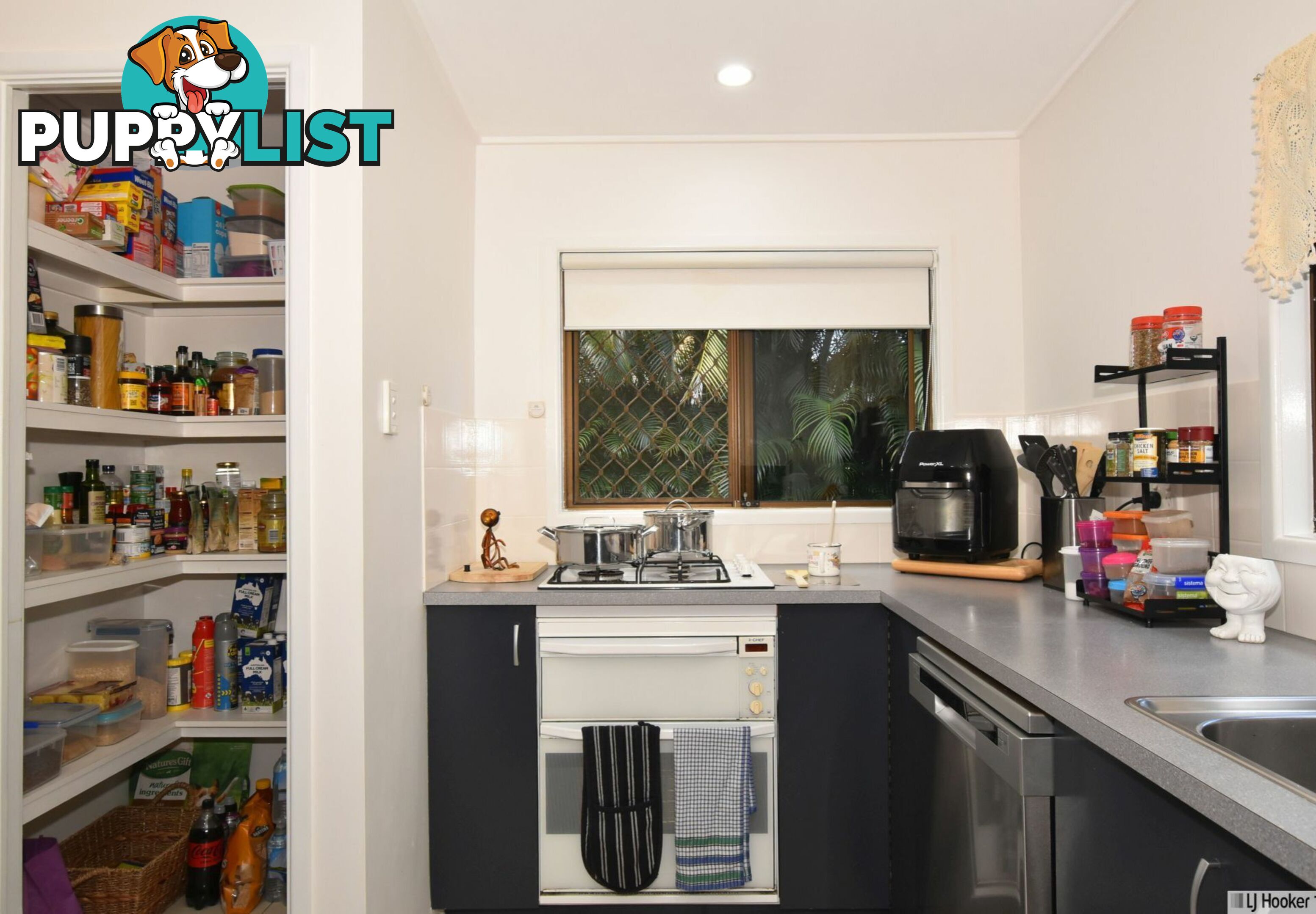 12 George Street FLYING FISH POINT QLD 4860