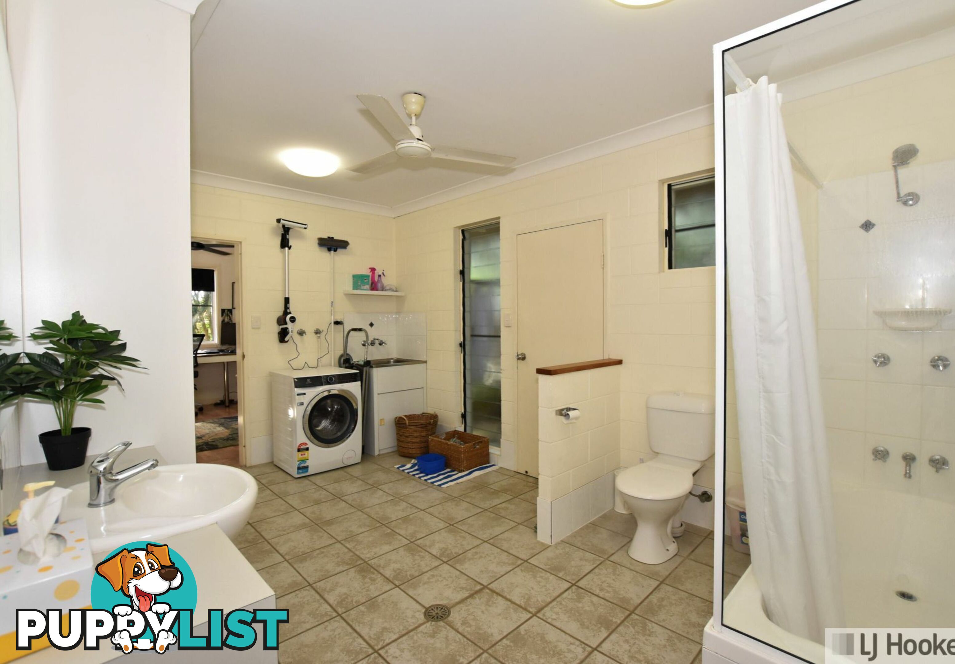 130 Roma Street CARDWELL QLD 4849