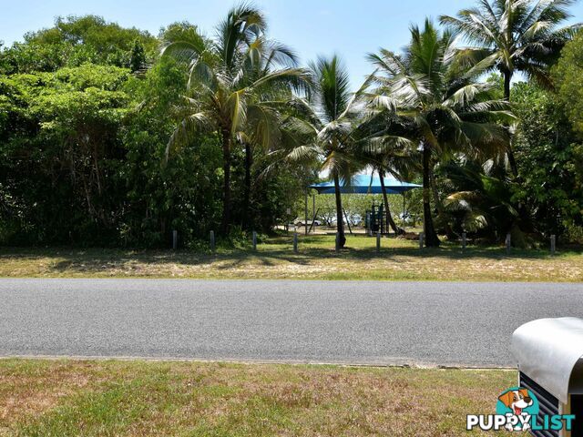Unit 1/117 Taylor Street TULLY HEADS QLD 4854