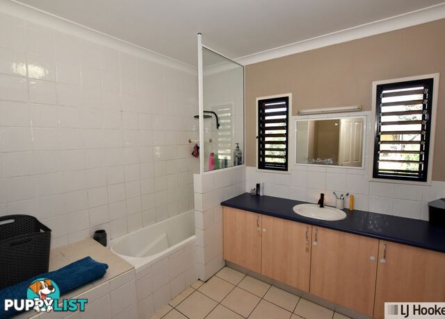 71 Murray Street TULLY QLD 4854