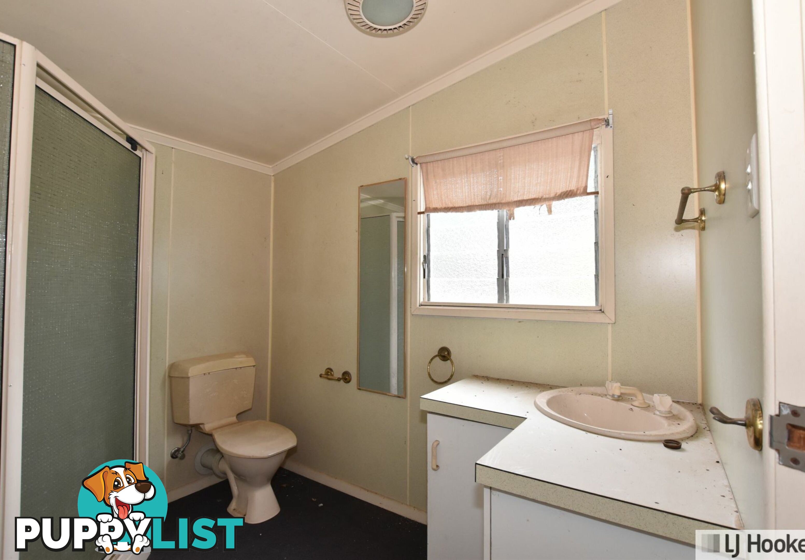 15 Cook St TULLY QLD 4854