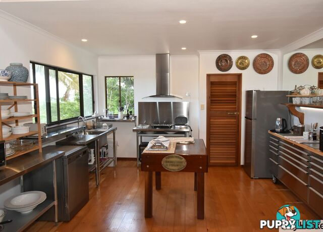 18 Hillview Court CARMOO QLD 4852