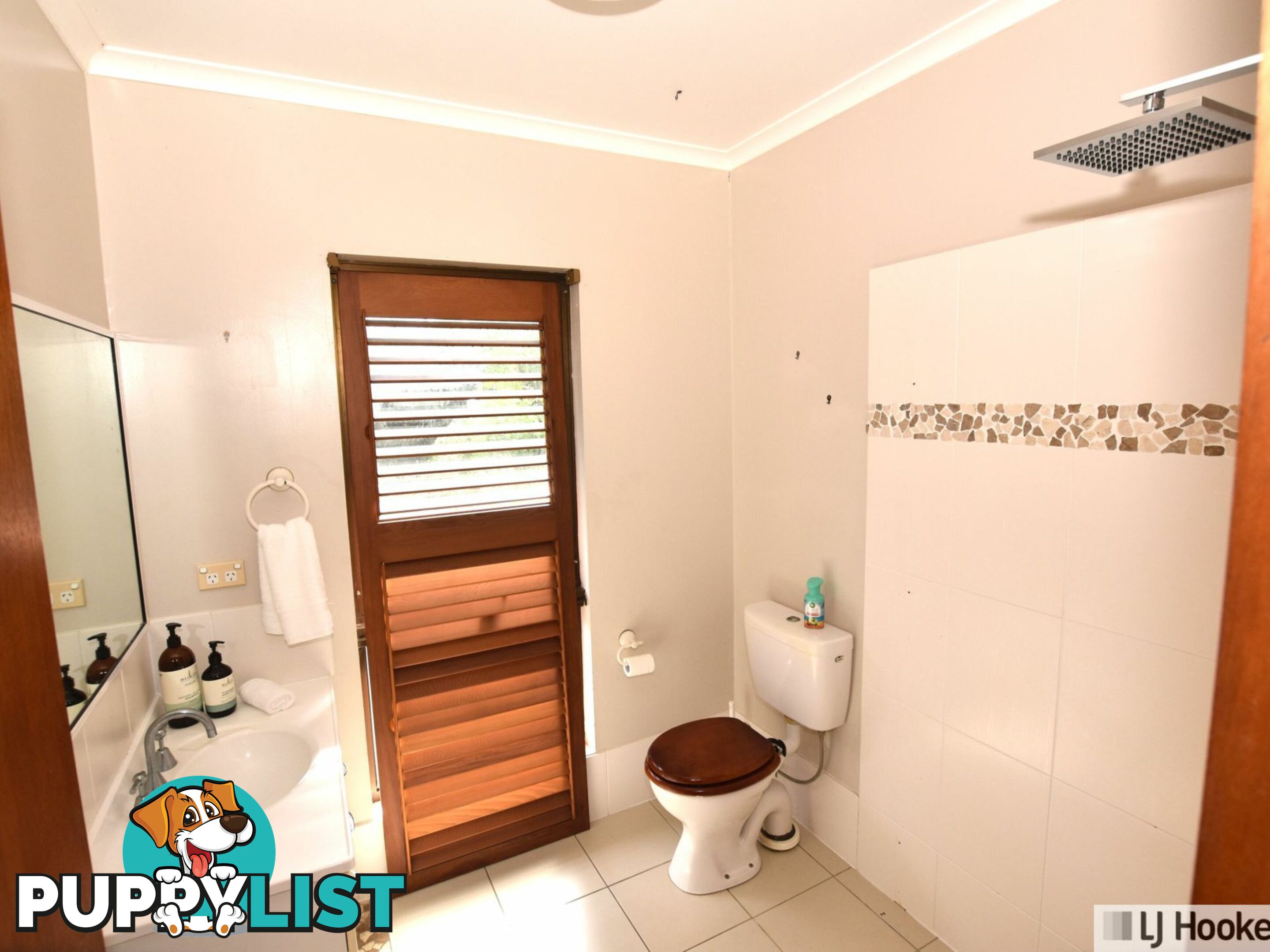 18 Hillview Court CARMOO QLD 4852