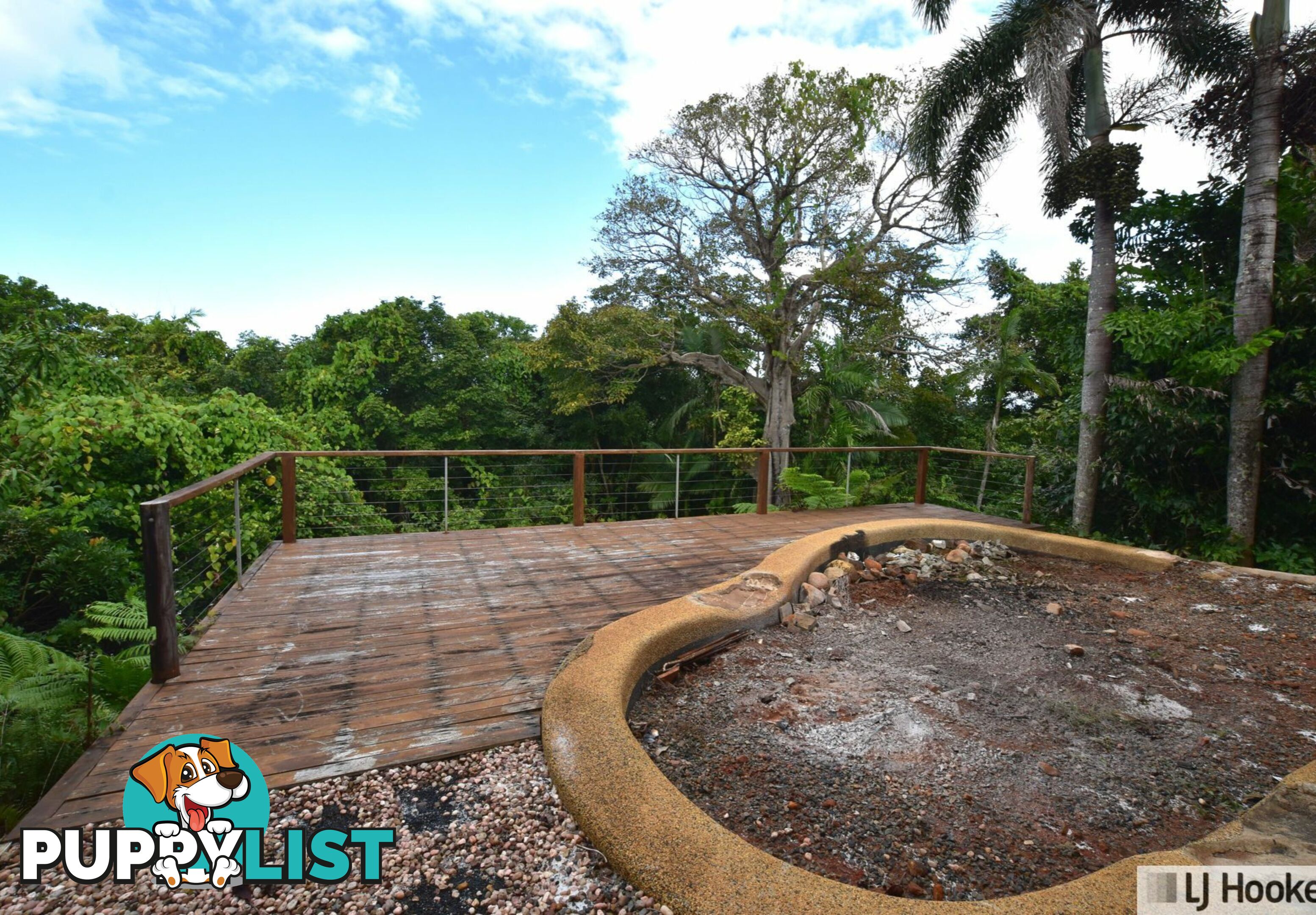 18 Hillview Court CARMOO QLD 4852