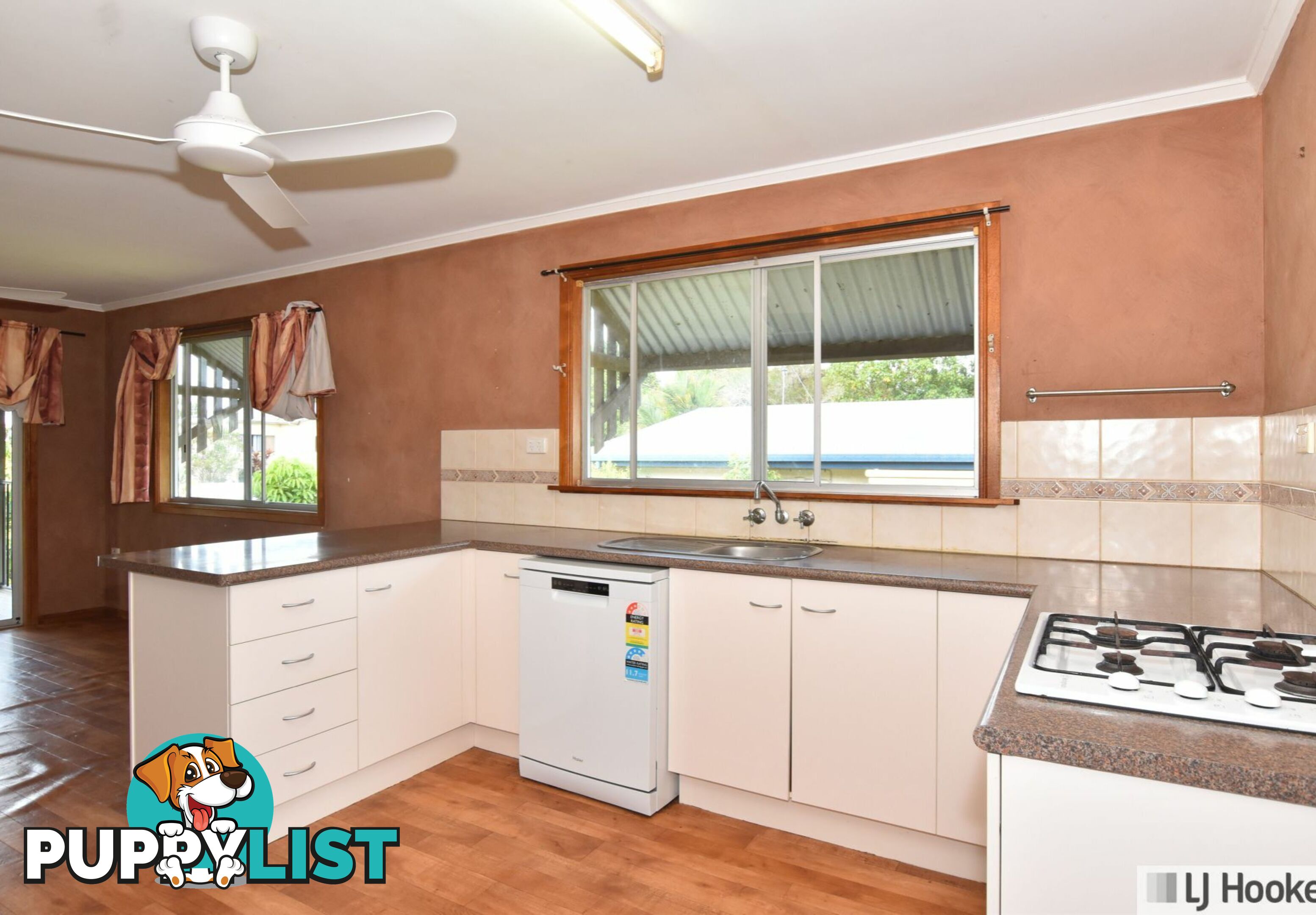 11 King Street TULLY QLD 4854