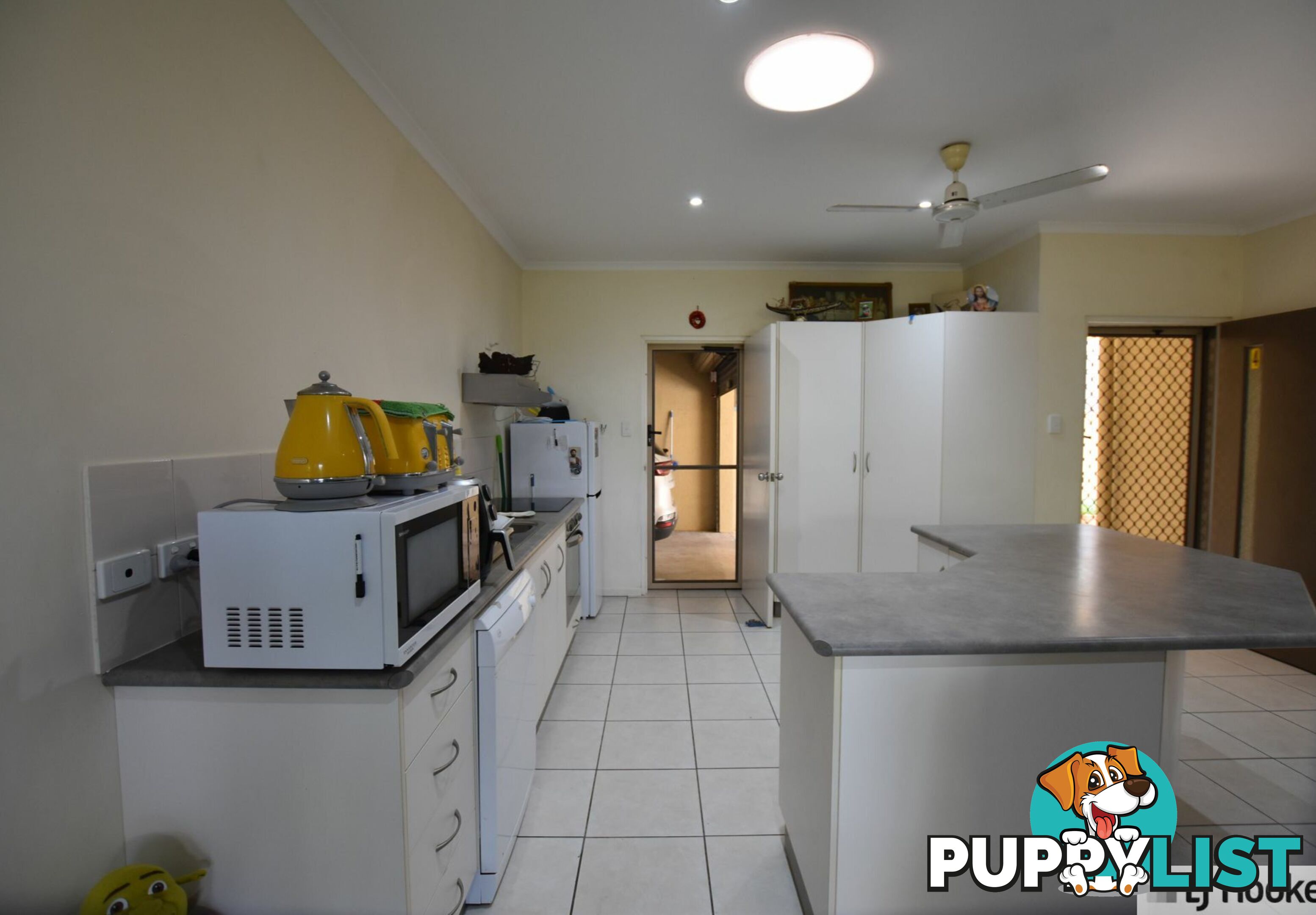 Unit 4/11 McQuillen St TULLY QLD 4854
