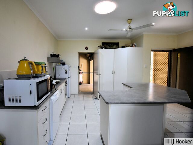 Unit 4/11 McQuillen St TULLY QLD 4854