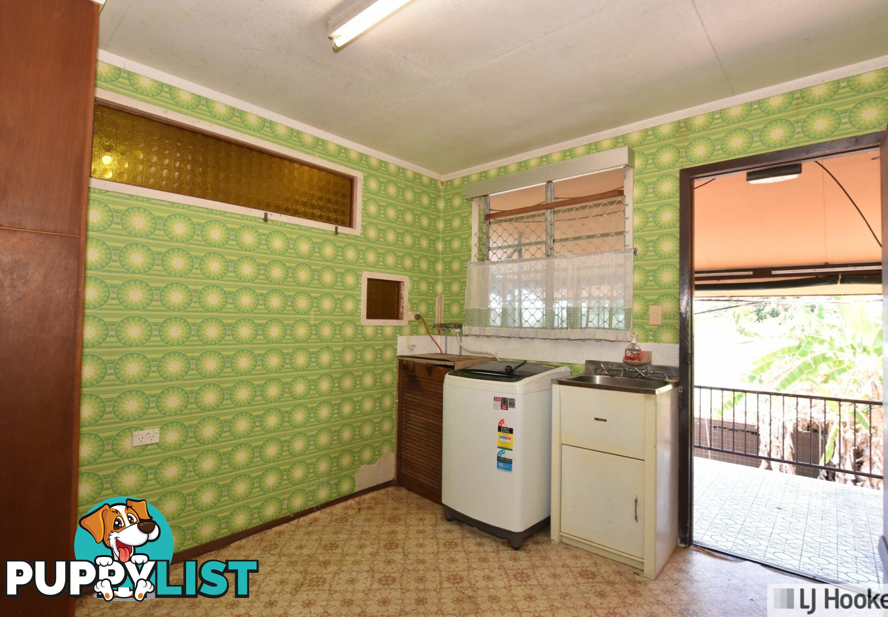 26 Bindon Street FLYING FISH POINT QLD 4860