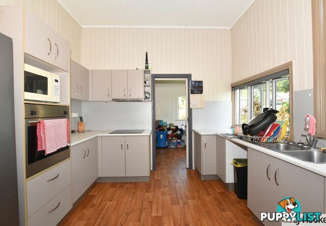 8 Mars Street TULLY QLD 4854