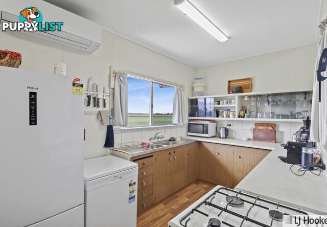 61 Davidson Road EURAMO QLD 4854