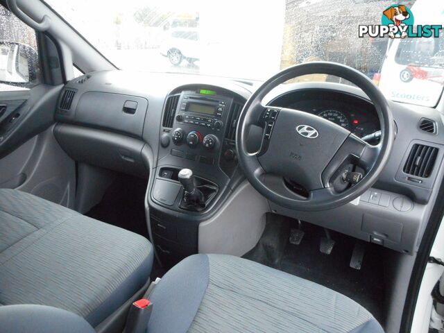 2010 HYUNDAI iLOAD TQ 4D VAN