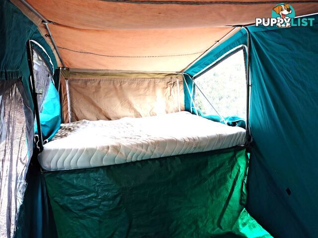 Camper trailer