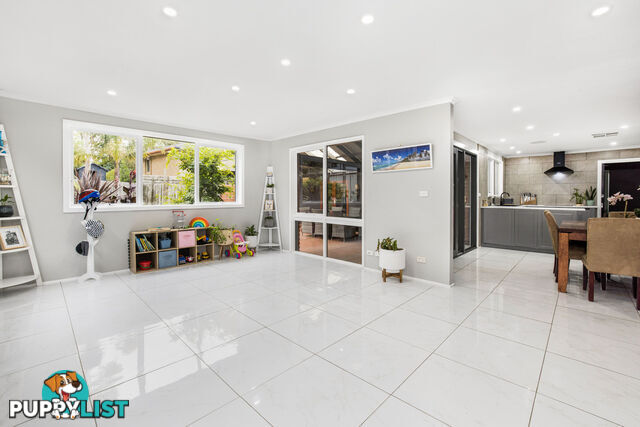 6 Rimfire Crescent Cranbourne VIC 3977