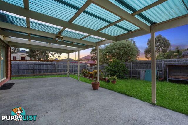 34 BAYNTON CRESCENT LYNBROOK VIC 3975