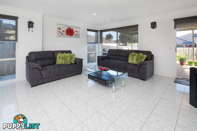 1 Eldershaw Drive LYNBROOK VIC 3975