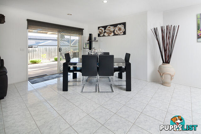 1 Eldershaw Drive LYNBROOK VIC 3975