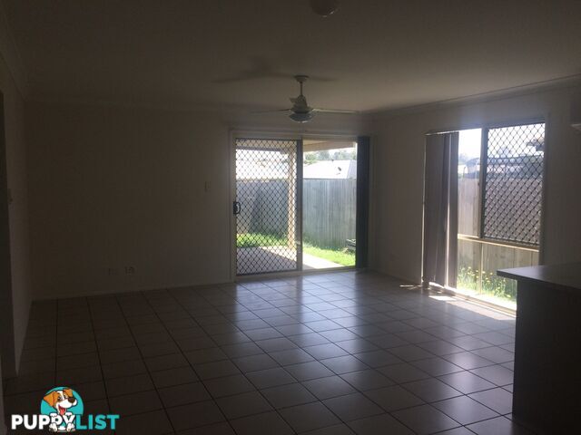 18 Griffen Place Crestmead QLD 4132